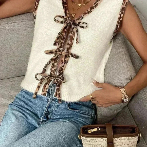 Multicolor Casual Women's Patchwork Leopard Print V-Neck Lace-Up Knitted Vest - Picture 3 of 6